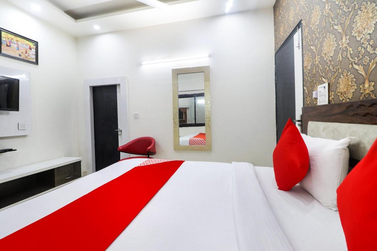 Oyo Flagship Paradise Near Jahangirpuri Metro Station Hotel New Delhi