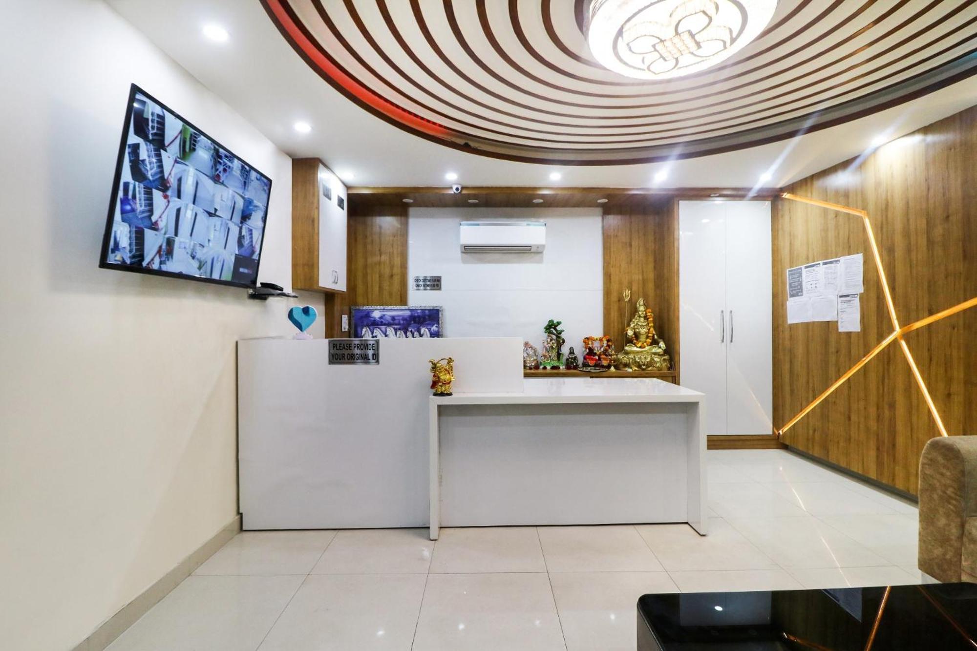 Oyo Flagship Paradise Near Jahangirpuri Metro Station Hotel New Delhi